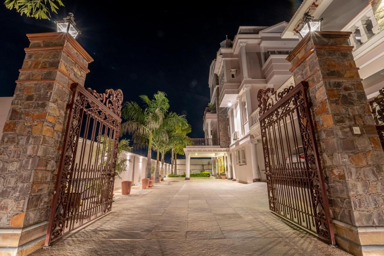 Appartamento Radhe Krishna Niwas Udaipur Esterno foto